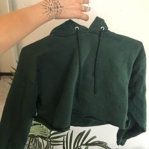 green cropped hoodie